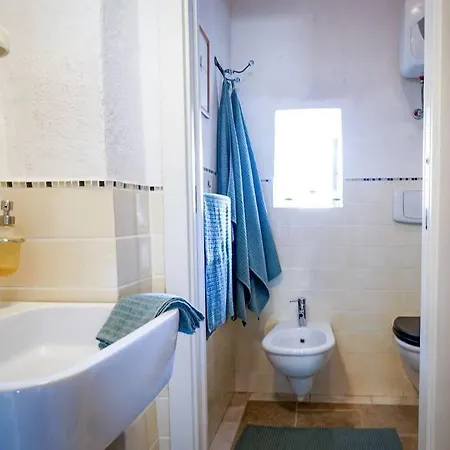 Apartment Piazza In Montemerano, The Heart Of Tuscany Montemerano